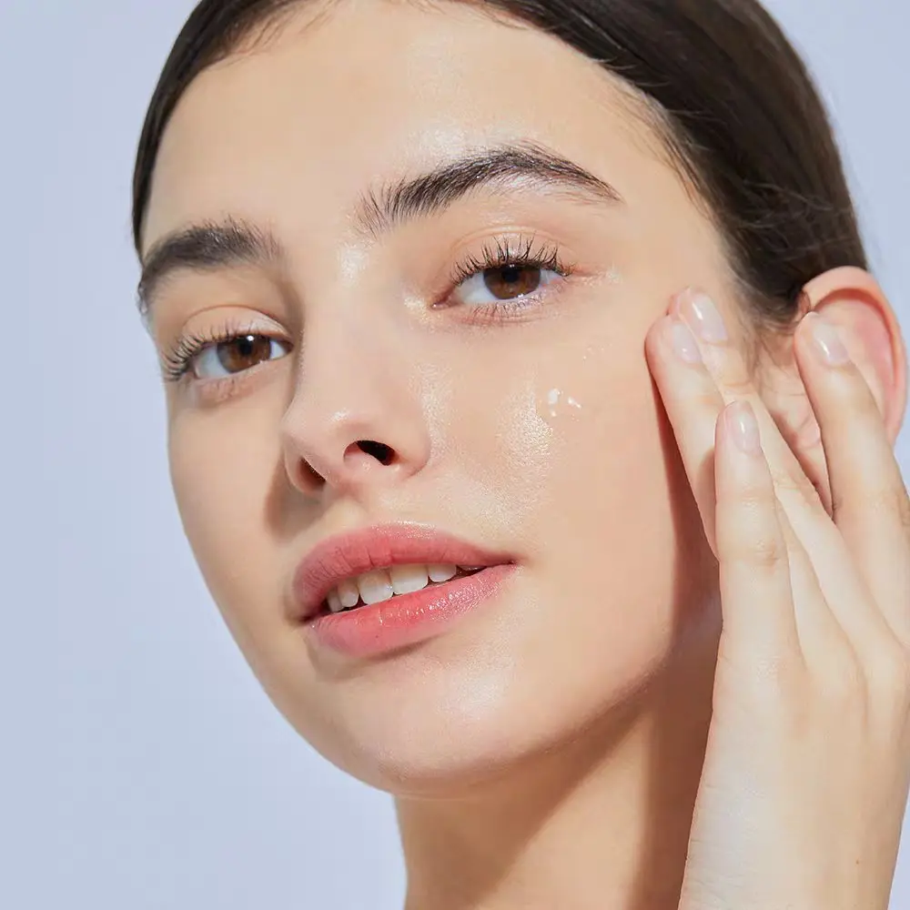 COSRX The Hyaluronic Acid 3 Serum 20ml - Image 5