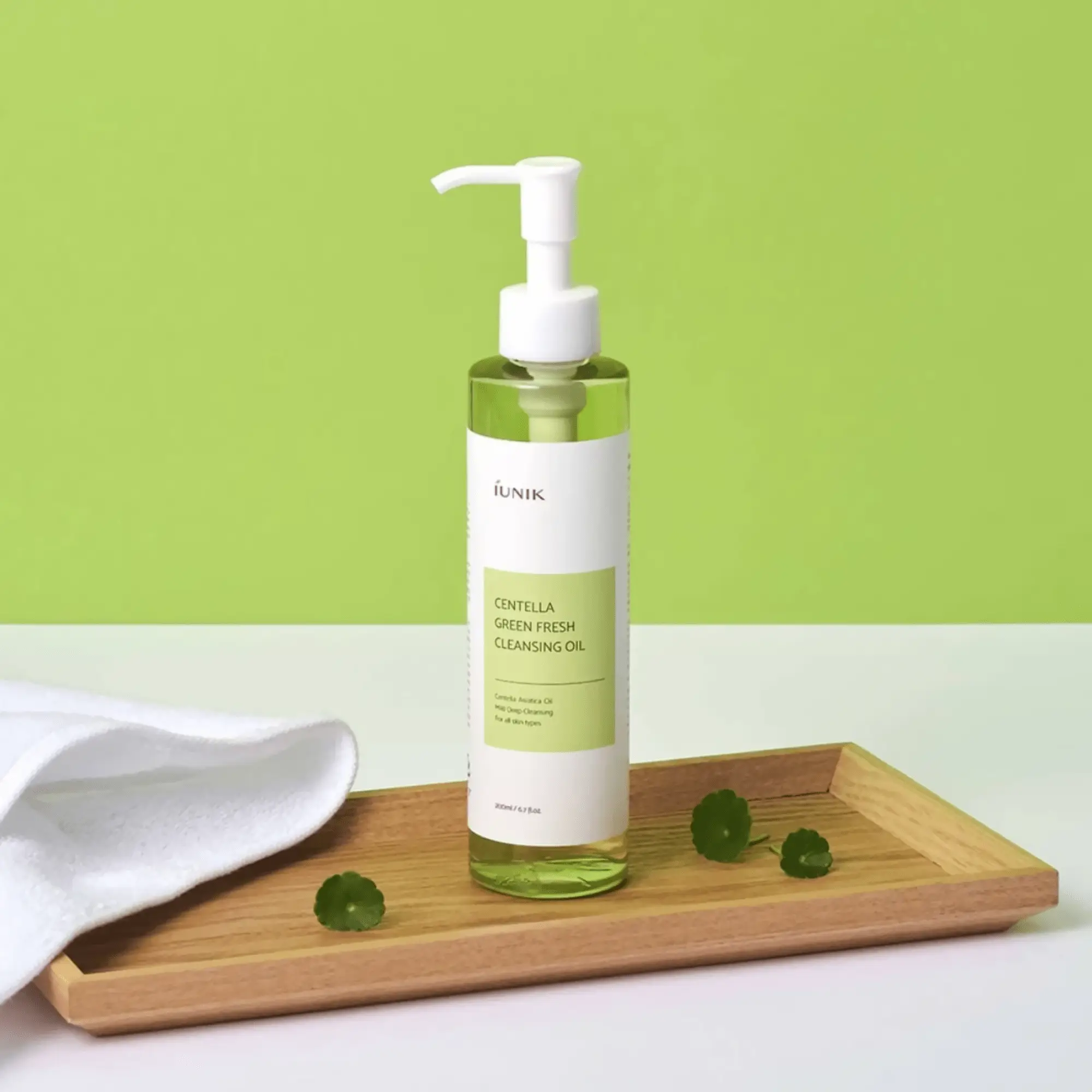 iUNIK Centella Green Fresh Cleansing Oil 200ml - Image 2