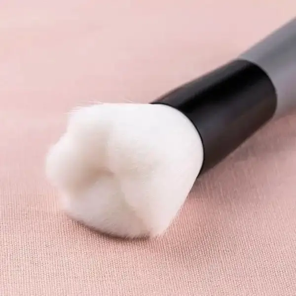 Kai Nyammy Nyarming Makeup Brush