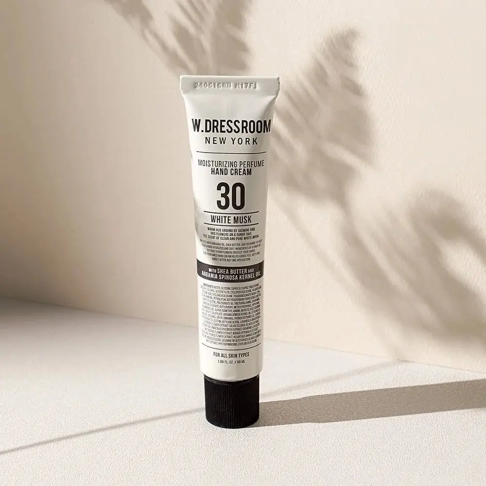 W. Dressroom Moisturizing Perfume Hand Cream (8 Scents) - Image 3
